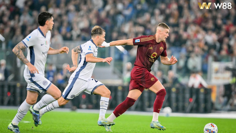 You are currently viewing NHẬN ĐỊNH BÓNG ĐÁ ROMA VS DINAMO KIEV, 23H45 NGÀY 24/10: BẮN VÀO CHÂN NHAU